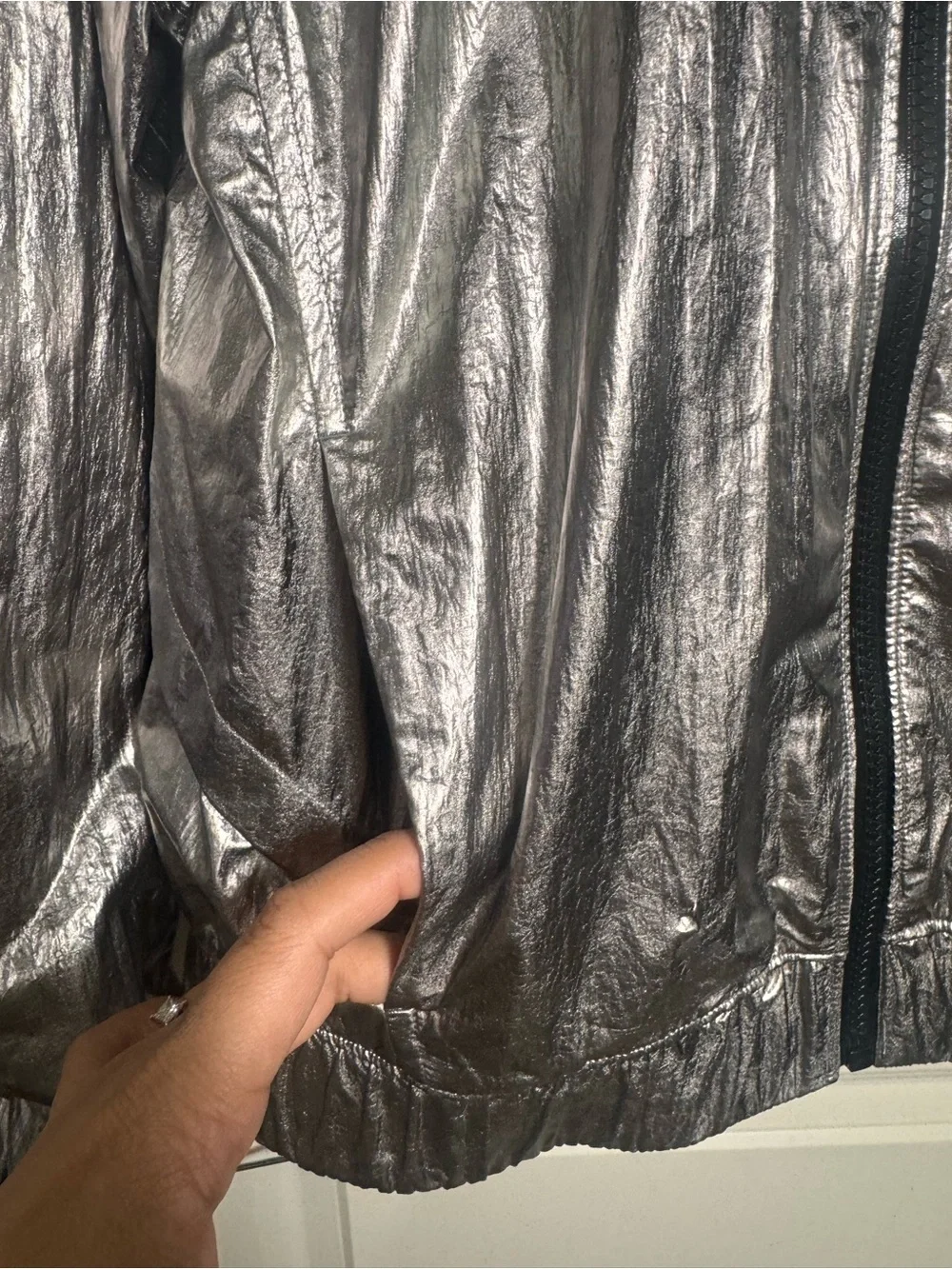 Lululemon Get Stellar Jacket in Titanium Foil. Size S